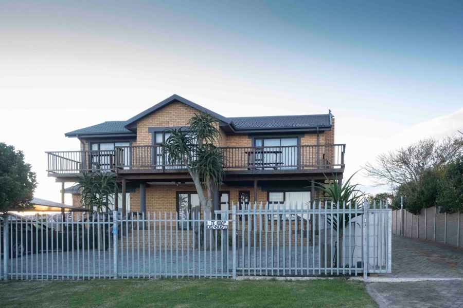 7 Bedroom Property for Sale in Dana Bay Western Cape